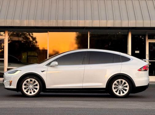 2020 Tesla Model X Long Range Plus Dual Motor All-Wheel Drive
