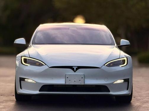 2021 Tesla Model S Long Range