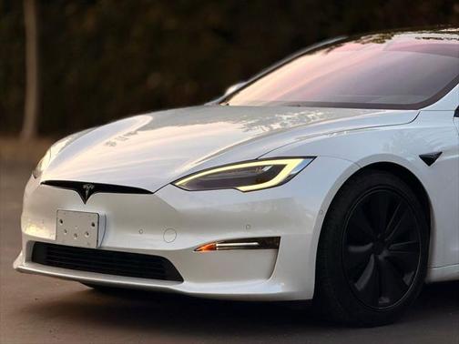 2021 Tesla Model S Long Range