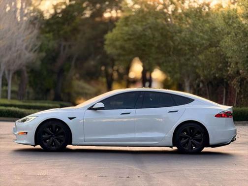 2021 Tesla Model S Long Range