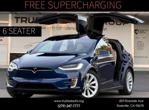 Deep Blue Metallic 2016 Tesla Model X 75D