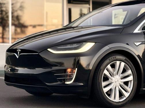 2016 Tesla Model X 90D