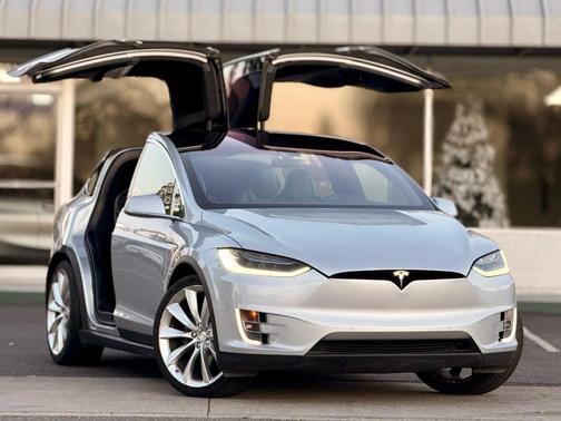 2016 Tesla Model X P90D
