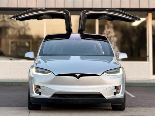 2016 Tesla Model X P90D