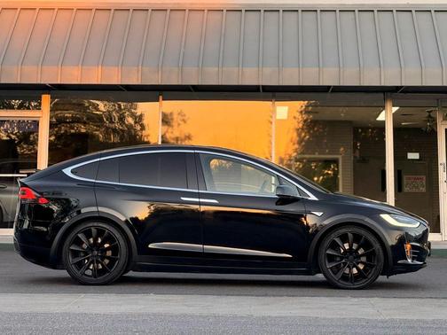 2016 Tesla Model X 90D