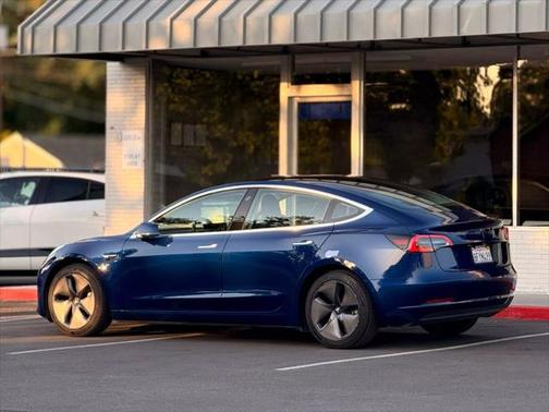 2018 Tesla Model 3 Mid Range