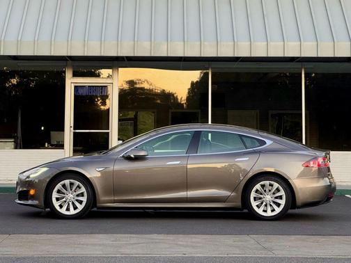 2016 Tesla Model S 75