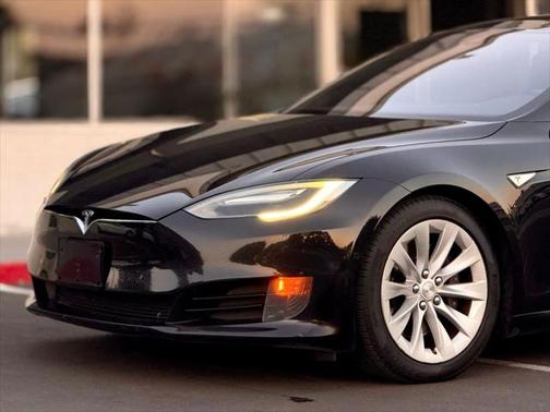 2016 Tesla Model S 60D