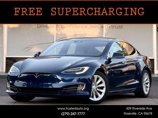 Deep Blue Metallic 2016 Tesla Model S 90D