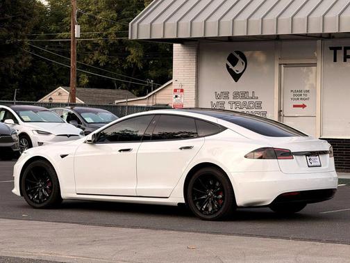 Pearl White Multi-Coat 2018 Tesla Model S 75D