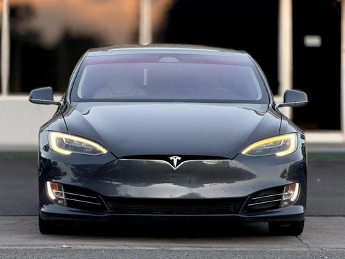2018 Tesla Model S 75D