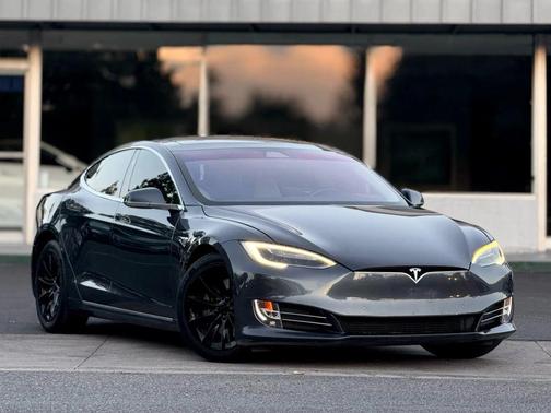 2018 Tesla Model S 75D