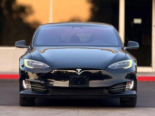 2018 Tesla Model S 75D