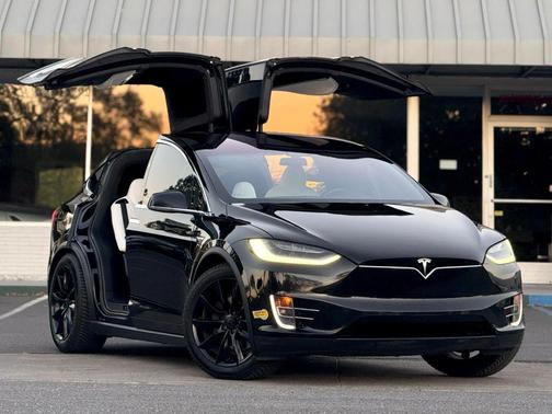 2020 Tesla Model X Long Range Plus Dual Motor All-Wheel Drive