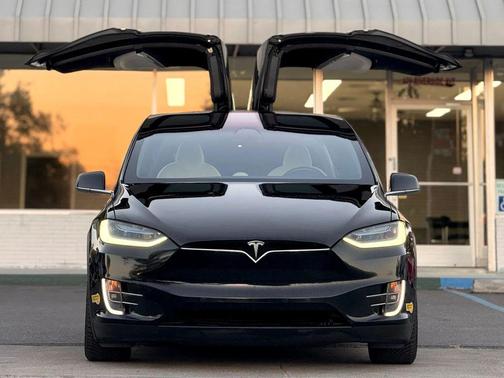 2020 Tesla Model X Long Range Plus Dual Motor All-Wheel Drive