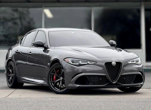 2024 Alfa Romeo Giulia Quadrifoglio