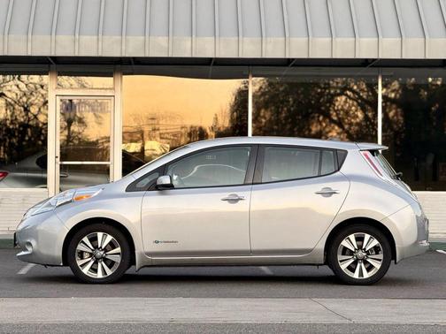 2017 Nissan Leaf SV