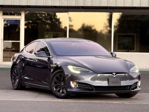 2018 Tesla Model S 75D