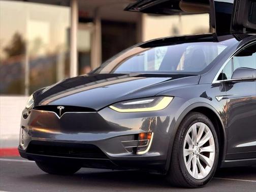 2016 Tesla Model X 75D
