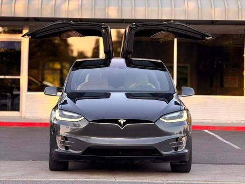 2016 Tesla Model X 75D