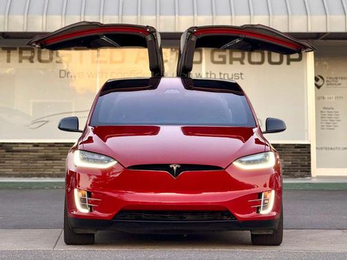 2016 Tesla Model X 75D Sport Utility 4D