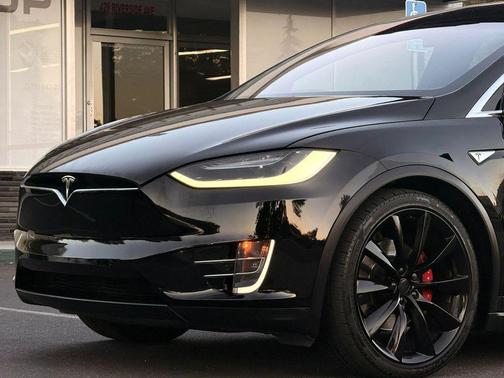 Black 2016 Tesla Model X 90D