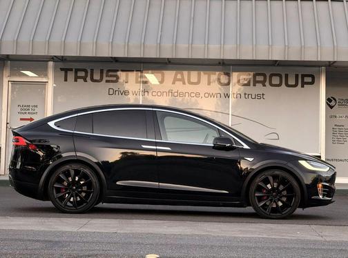 Black 2016 Tesla Model X 90D
