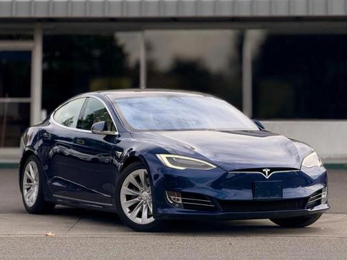2020 Tesla Model S Long Range