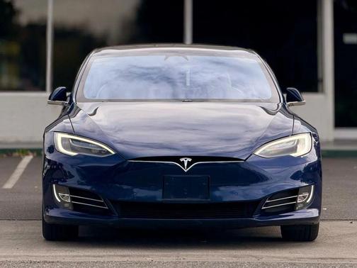 2020 Tesla Model S Long Range