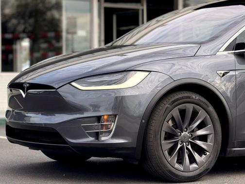 2018 Tesla Model X 100D