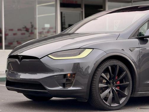 2016 Tesla Model X 90D Sport Utility 4D