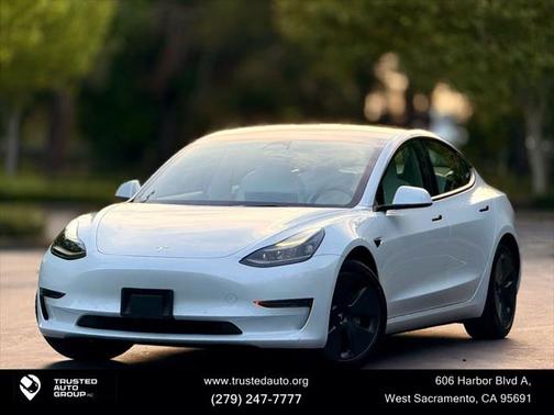 2022 Tesla Model 3 Standard Range