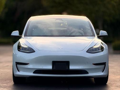 2022 Tesla Model 3 Standard Range