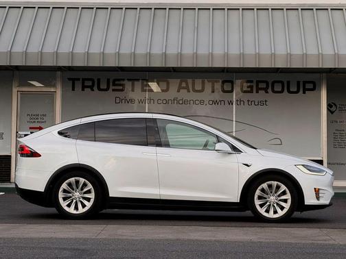 Pearl White Multi-Coat 2020 Tesla Model X Long Range Plus Dual Motor All-Wheel Drive