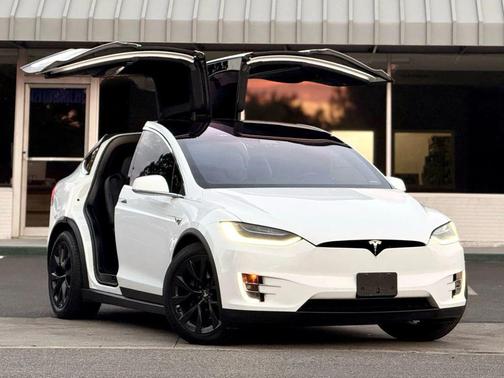 2016 Tesla Model X 75D Sport Utility 4D
