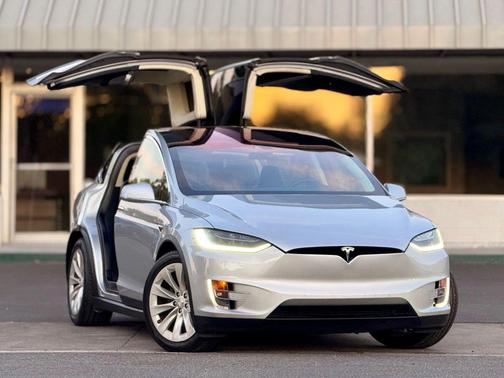 2016 Tesla Model X 75D Sport Utility 4D