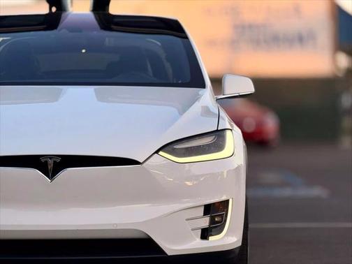 2016 Tesla Model X 75D