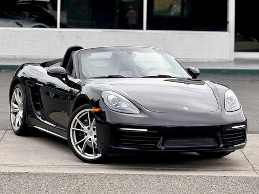 2017 Porsche 718 Boxster Roadster 2D