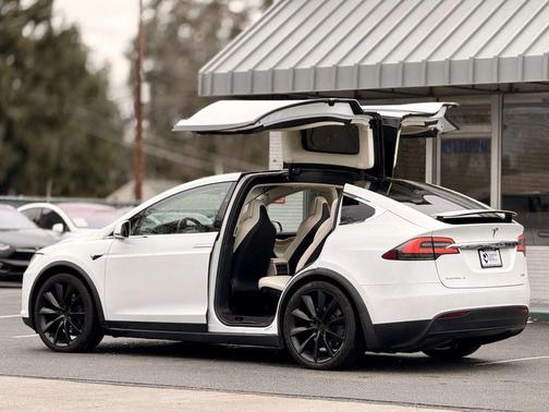 2018 Tesla Model X 100D