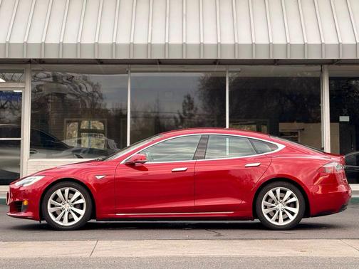 2016 Tesla Model S 75D
