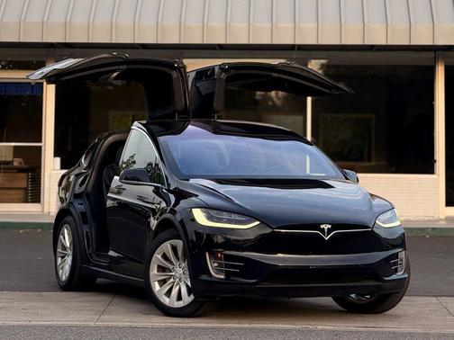 2016 Tesla Model X 90D Sport Utility 4D