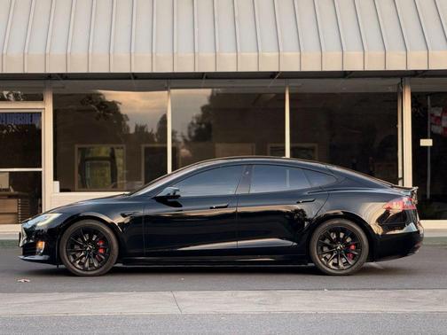 2019 Tesla Model S Performance