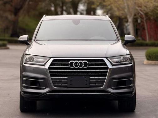 2017 Audi Q7 3.0T Premium