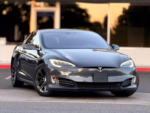 2016 Tesla Model S 75D