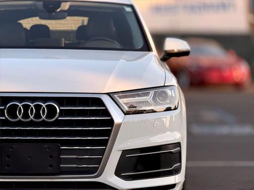 2019 Audi Q7 55 Premium