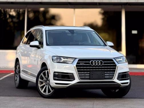 2019 Audi Q7 55 Premium