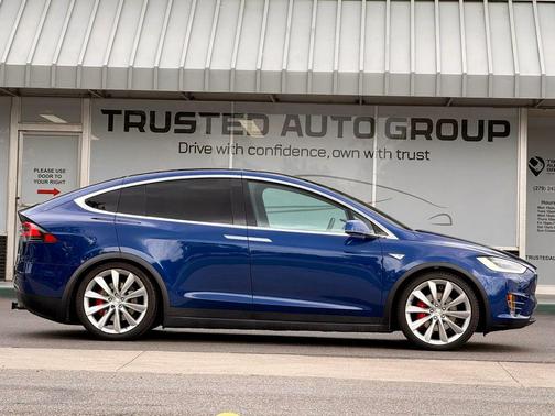 Deep Blue Metallic 2016 Tesla Model X P90D