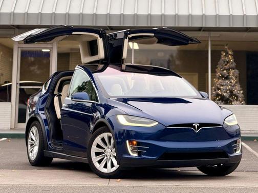 2017 Tesla Model X 90D
