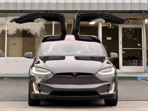 2016 Tesla Model X 75D Sport Utility 4D