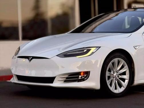 2016 Tesla Model S 75